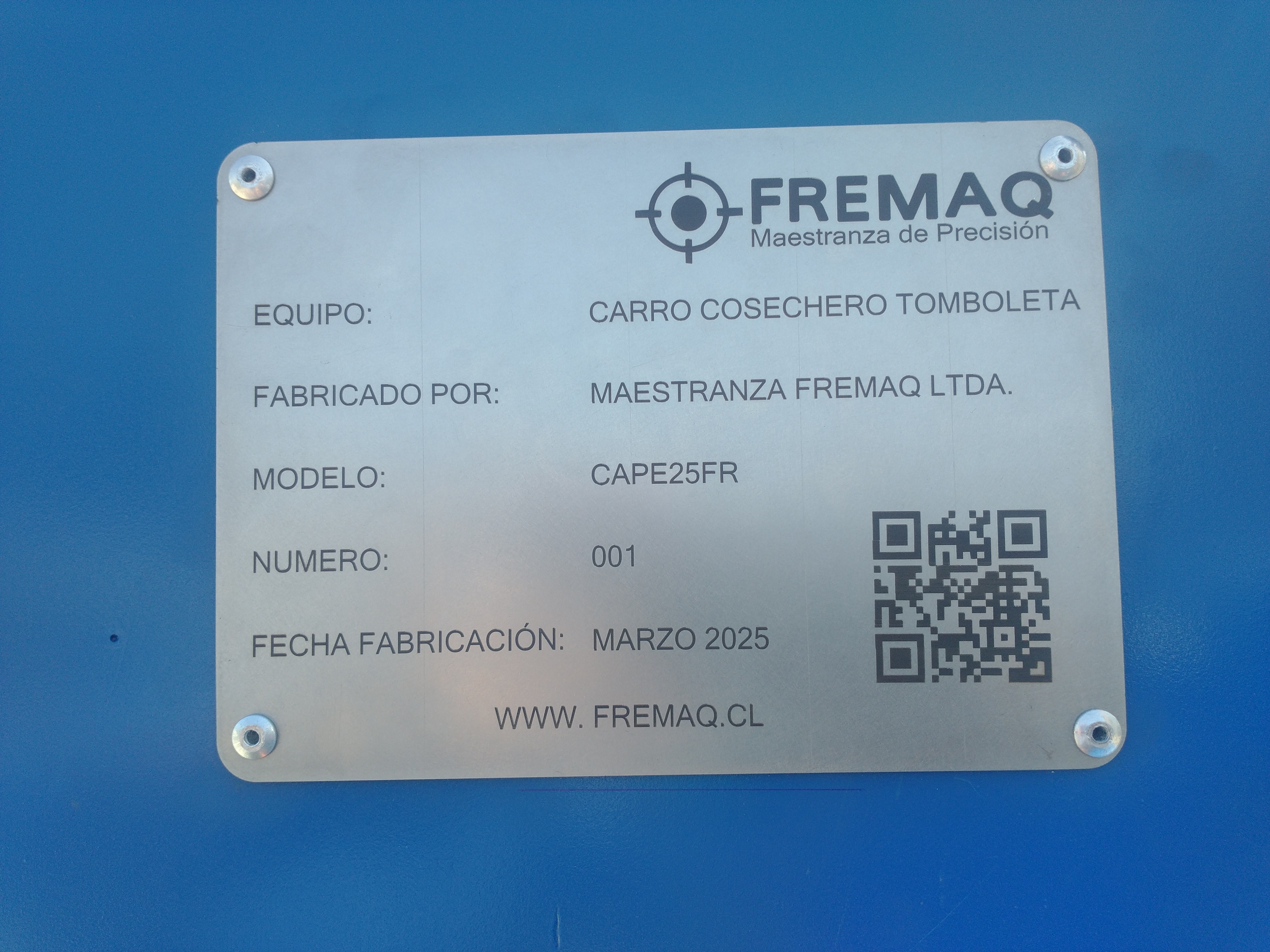 Vista del carro móvil cosechador terminado